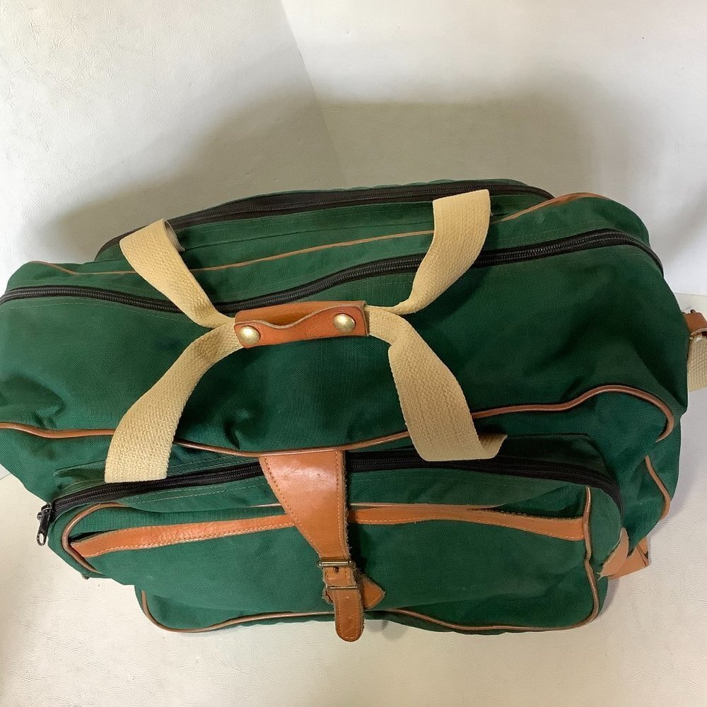 Vintage Wilderness Experience Duffle Bag Green 20" x 12" - Picture 6 of 16